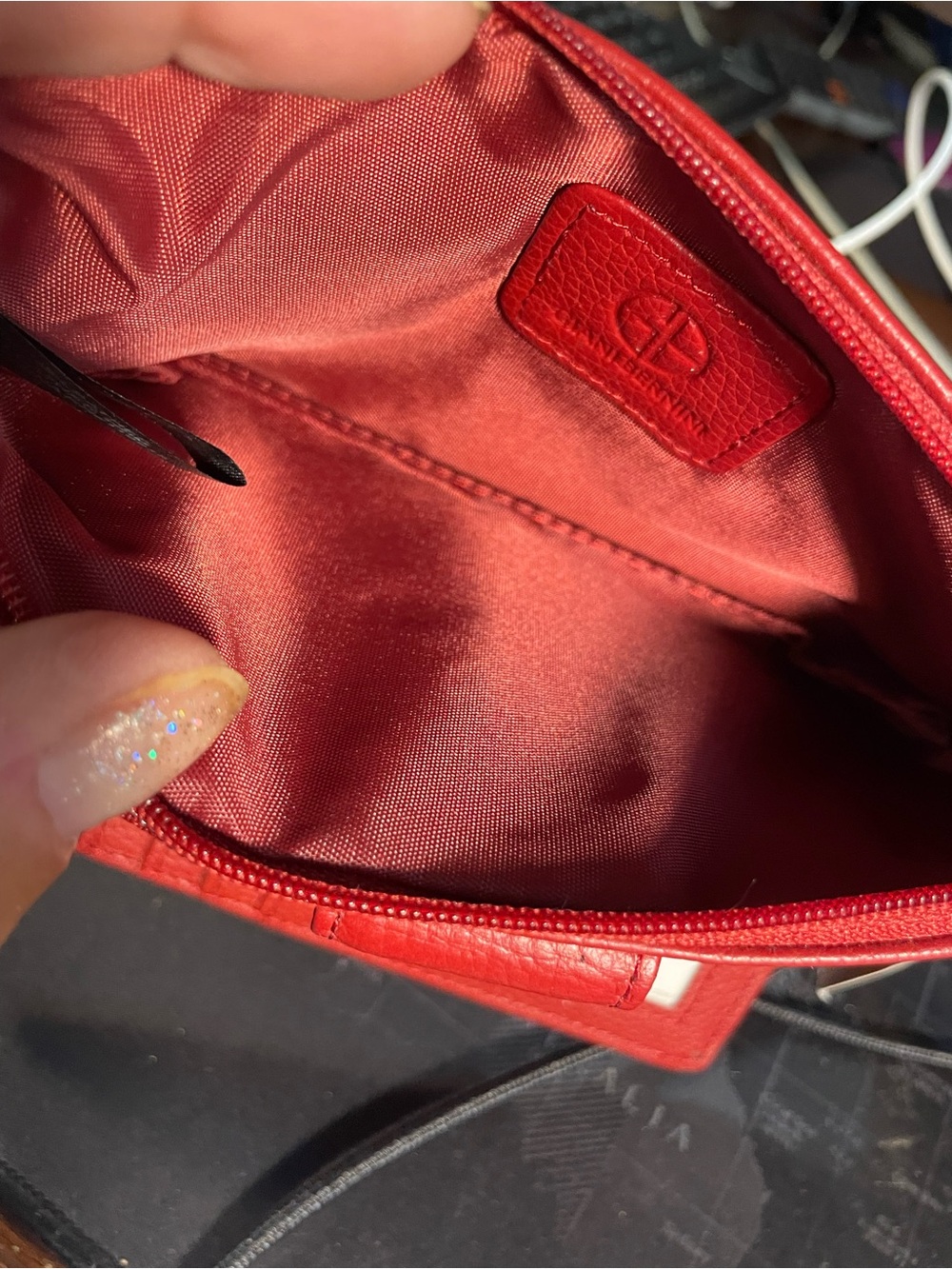Giani Bernini Red Pebbled Leather Wristlet Wallet - Picture 4 of 4